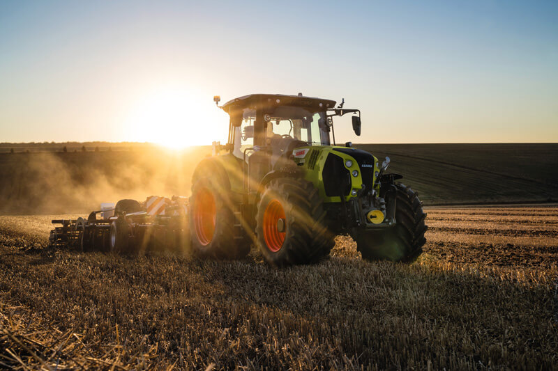 Les tracteurs Axion 900 de Claas plus forts et plus intelligents